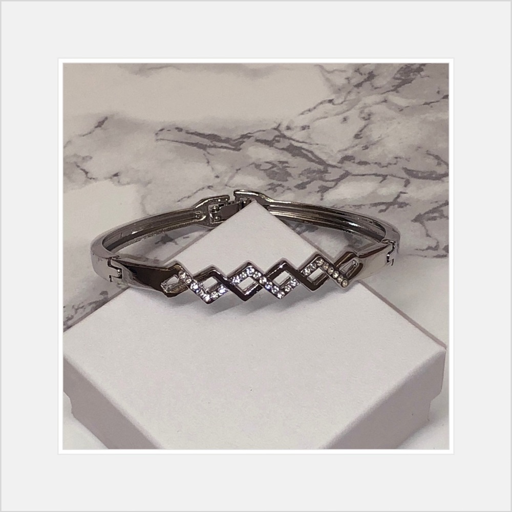 CLEARANCE Swarovski Crystal Silver Bangle Bracelet